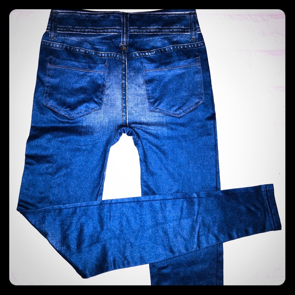 EUC Women’s Slimming Jeggings Size S-M